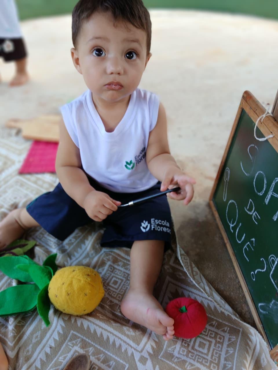 Crianças da Educação Infantil na Escola Florescer